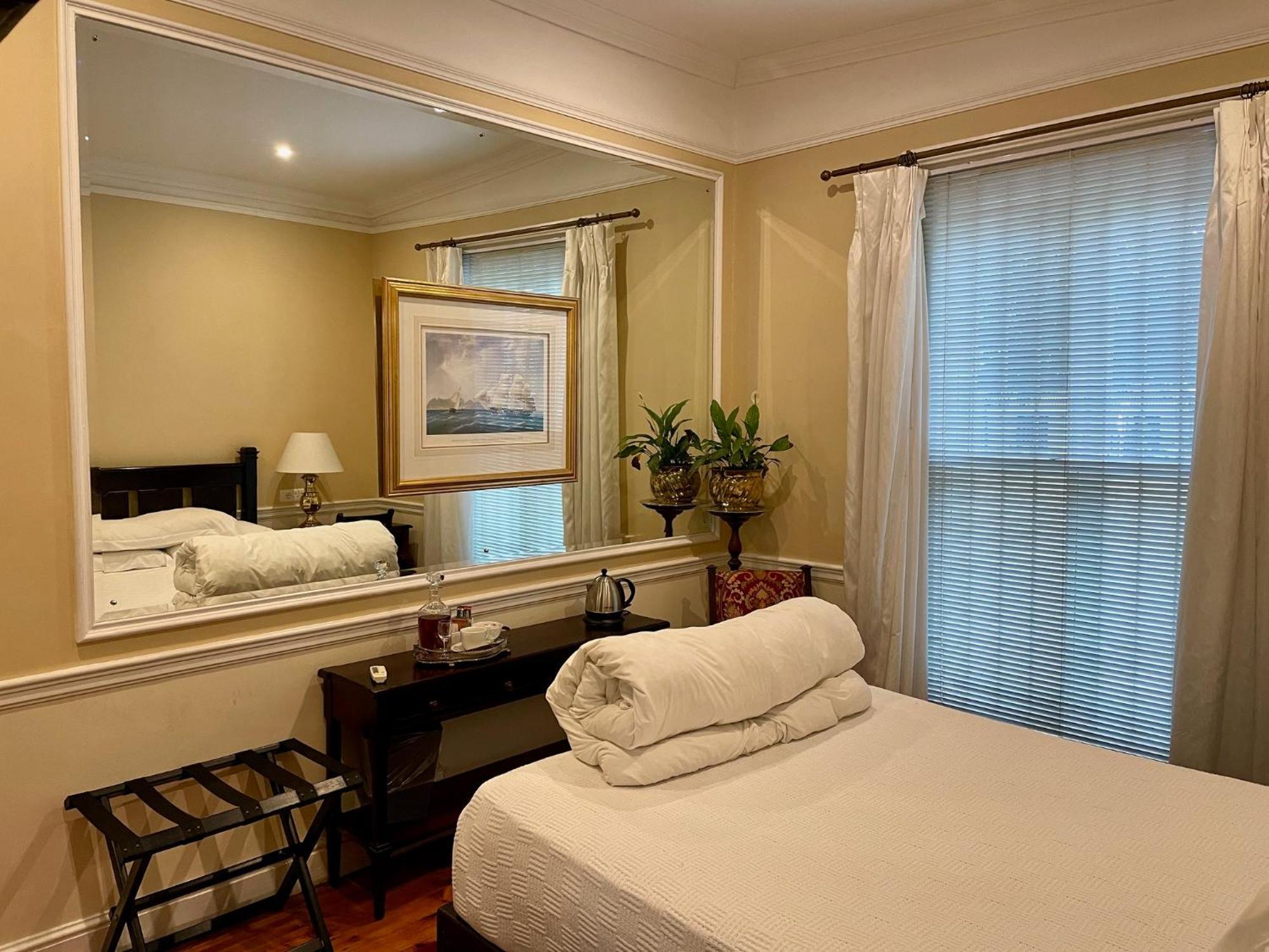 Tintagel Guest House Кейптаун Екстериор снимка